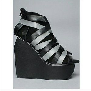 Used Jeffrey Campbell Bondi Platform Wedges Size 8